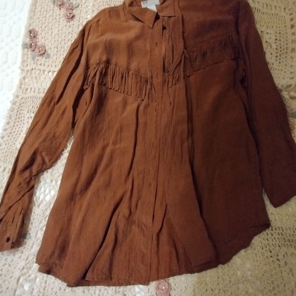 Top - Picture 2 of 5